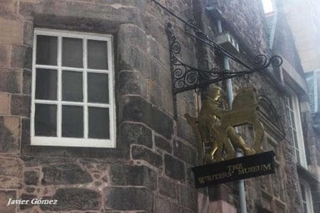 Escocia, tierra de misterios Escocia, tierra de misterios