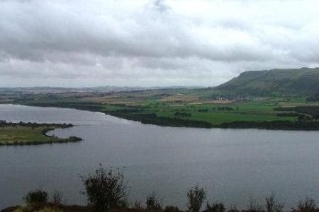 El lago Leven y su castillo El lago Leven y su castillo