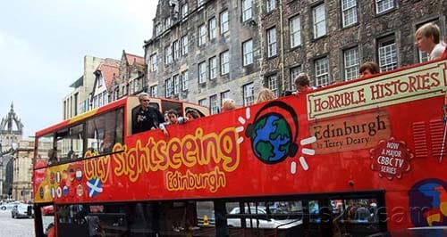Bus turistico en Edimburgo
